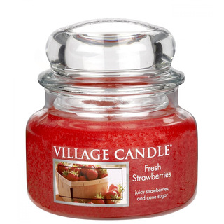 Village Candle Malá vonná svíčka ve skle Fresh Strawberries 262g - Čerstvé jahody