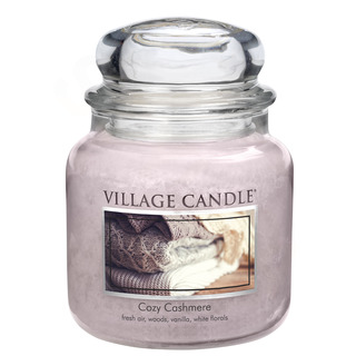 Village Candle Střední vonná svíčka ve skle Cozy Cashmere 397g - Kašmírové pohlazení