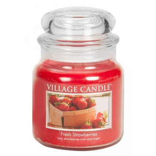 Village Candle Střední vonná svíčka ve skle Fresh Strawberries 397g - Čerstvé jahody