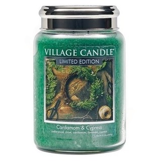 Village Candle Velká vonná svíčka ve skle Cardamom and Cypress 645g - Kardamon a cypřiš